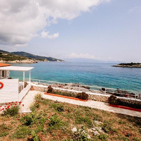 Floreika Studio By The Sea Skinaria Bagian luar foto